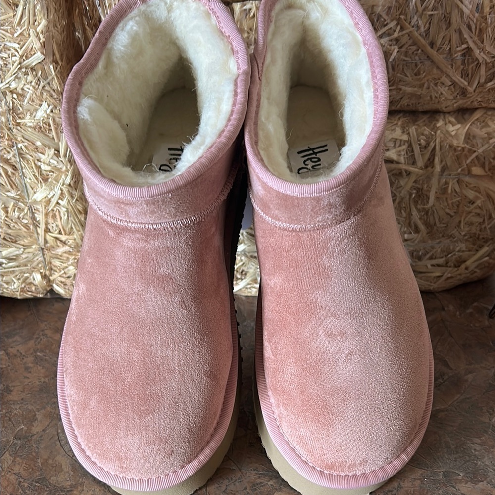 Hey Girl by Corky’s Blush Pink Platform Fuzzy Booties